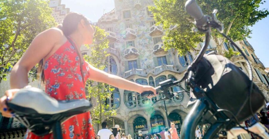 Barcelona: Barcelona in one day Sightseeing e-Bike Tour - The Itinerary Breakdown: What to Expect