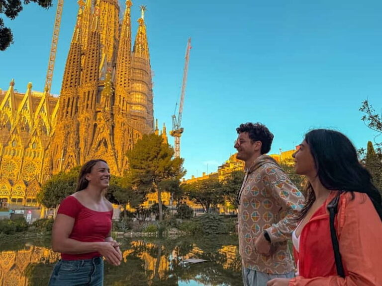 Barcelona Before the Crowds: Sunrise Bike Tour - What to Expect During the Bike Tour