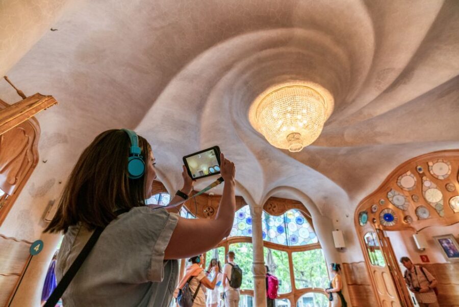 Barcelona: Casa Batlló Entry with Self-Audioguide Tour - Who This Tour Is Best For