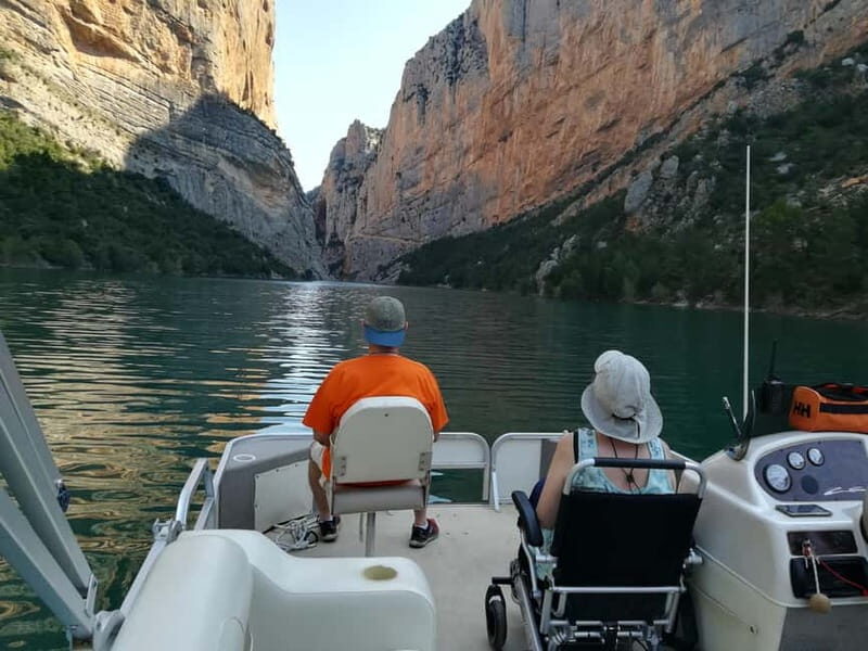 Barcelona: Catamaran trip to the Congost de Mont-rebei - The itinerary and what to expect