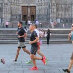 Barcelona: City Highlights Guided Running Tour - Itinerary Breakdown: What to Expect