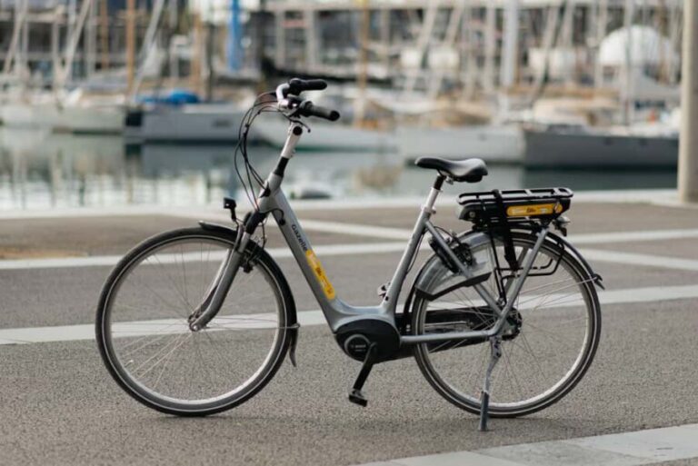 Barcelona: E-Bike Rental  See 3 Faces of the City in 3 Days - Key Points
