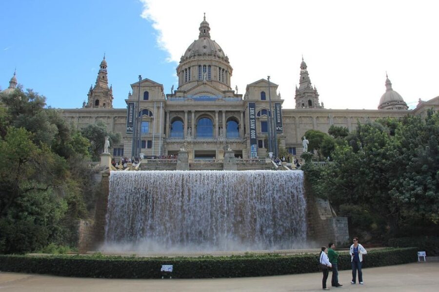 Barcelona: electric bicycle tour to the National Palace in Montjuic - The Practical Side: What’s Included and What’s Not