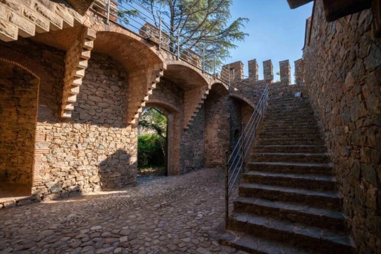 Barcelona: Exploring Gaudí's Hidden Gem, Bellesguard Tower - The Experience Itself: What to Expect