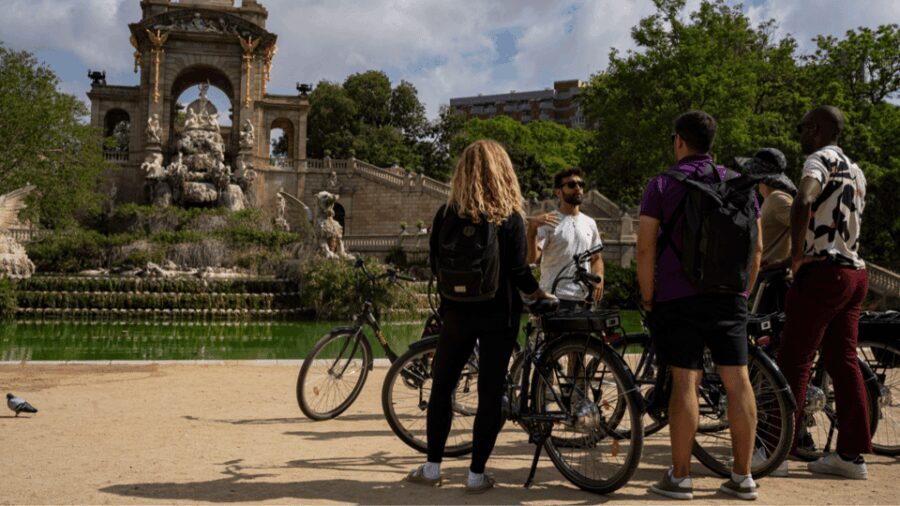Barcelona: Gaudí Masterpieces & Hidden Gems E-Bike Tour - A Practical Look at the Experience