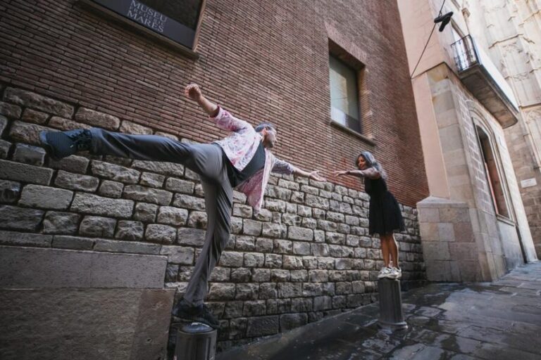 Barcelona: Gothic Quarter Private Photoshoot Experience - The Itinerary: What to Expect