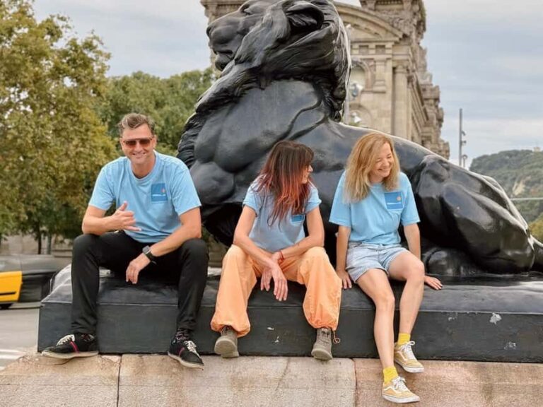 Barcelona: Gothic Quarter Walking Tour in Polish - Who Should Consider This Tour?