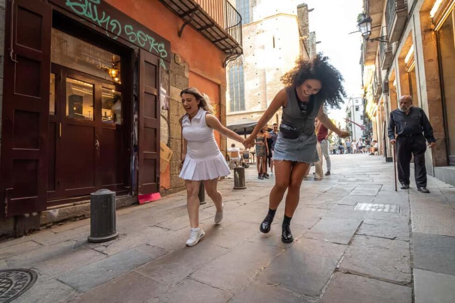 Barcelona: Gothic Quarter Walking Tour with 10+ Attractions - The Itinerary Breakdown: What You’ll See and Experience