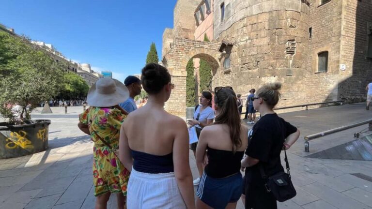 Barcelona Gothic WalkingTour: Roman Walls & Hidden Courtyard - What Travelers Say