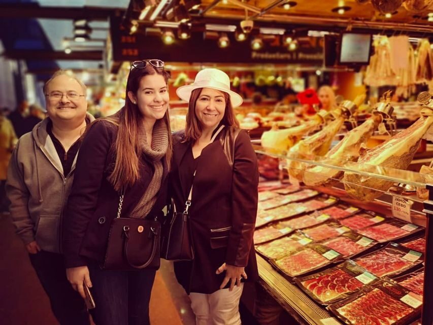 Barcelona: Highlights & Gems Private Tour with Tapa & Drink - The Actual Experience: Pros and Cons