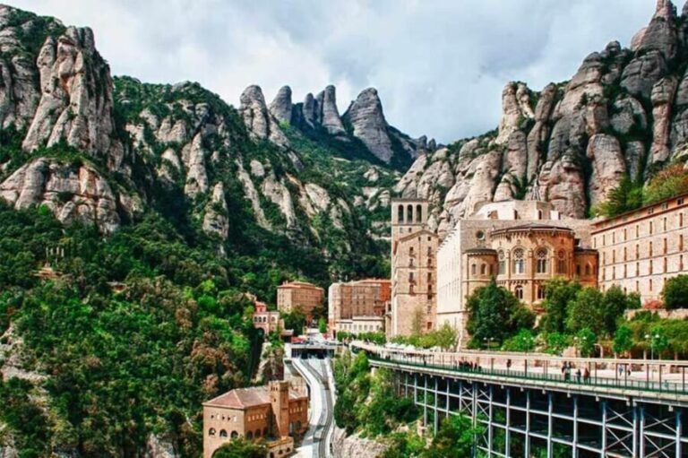 Barcelona: Monserrat, Castle and Salt Private Tour - What’s Not Included