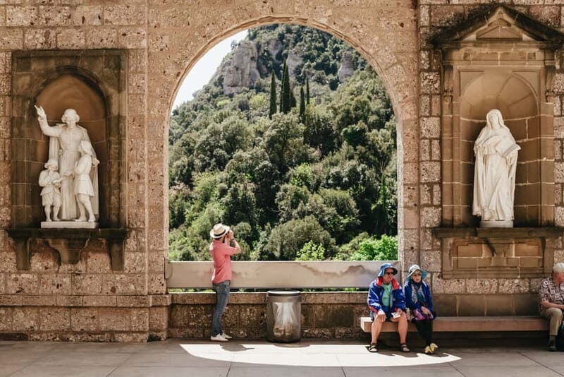Barcelona: Montserrat, Cogwheel, Black Madonna & Winery Tour - The Full-Day Option: Wine Tasting and Lunch at a 10th-Century Winery