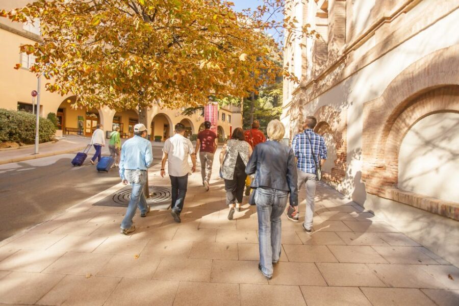 Barcelona: Montserrat with Winery Visit and Farmhouse Lunch - Who Is This Tour Best For?