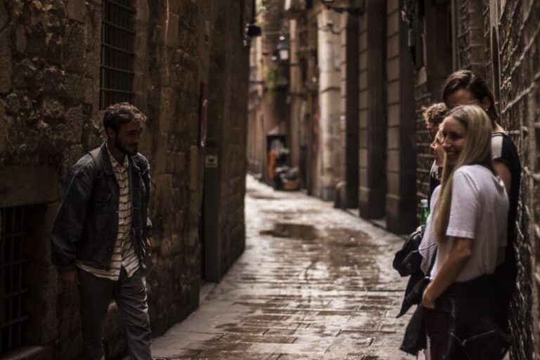 Barcelona: Old Town Tapas & Paella Food Tour with 8 Tastings - Final Thoughts: Who Should Join?