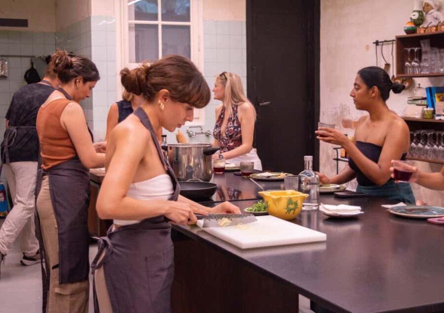 Barcelona: Paella & Tapas Cooking Class with Sangria - The Practical Side: Details That Help You Plan