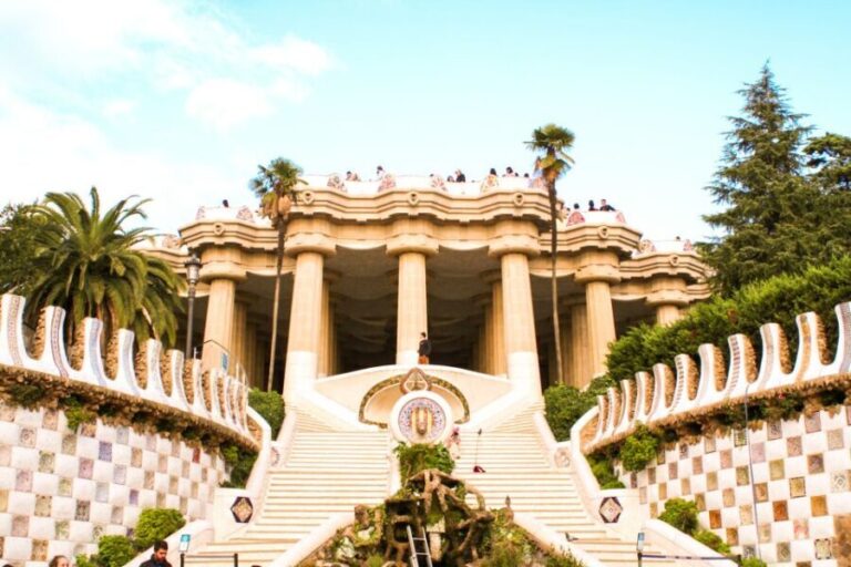 Barcelona: Park Güell & La Sagrada Familia Tickets and Tour - What Makes This Tour Stand Out?