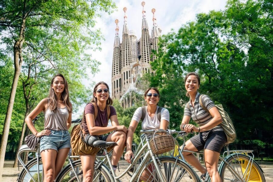 Barcelona: Private Bike/eBike Tour & Sagrada Familia Tickets - A detailed look at what to expect