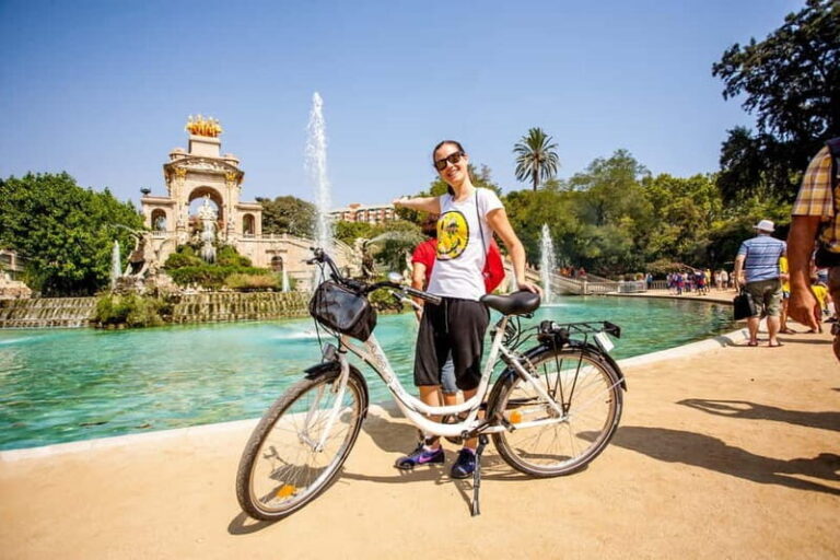 Barcelona: Private Group Bike Tour - Parks and Landmarks