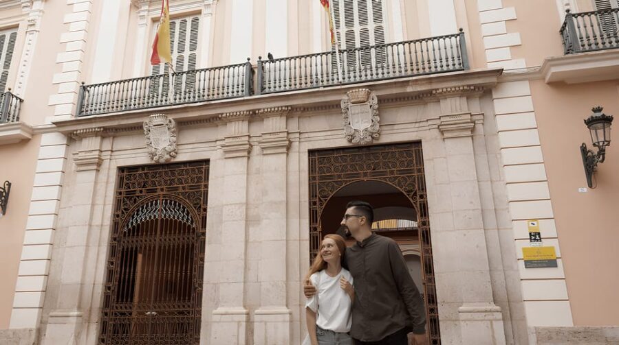 Barcelona: Private photo shooting with pro photographer - FAQ