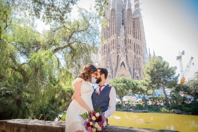 Barcelona: Private Photoshoot at Sagrada Familia - The Itinerary Breakdown