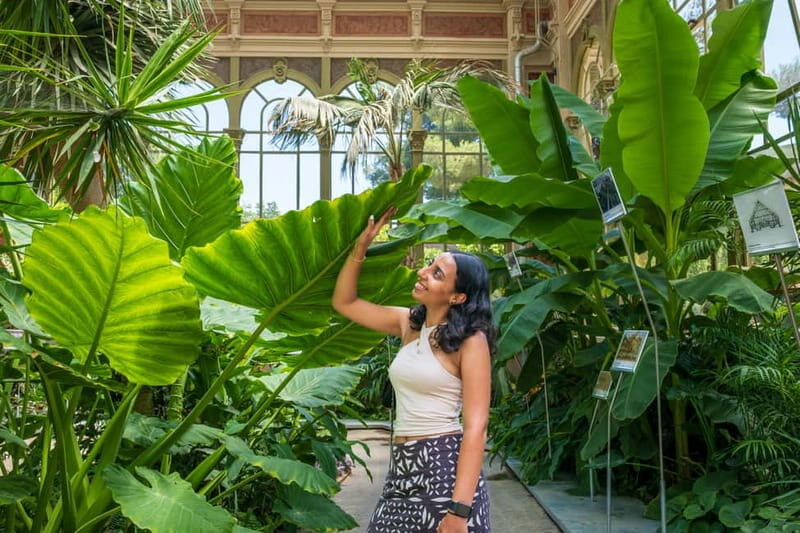 Barcelona: Private Photoshoot in Ciutadella Park with Ami - Who is This Best For?