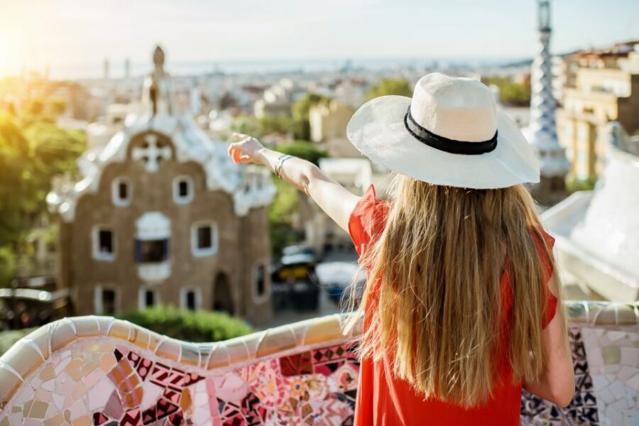 Barcelona: Sagrada Familia and Park Guell Full-Day Tour - First Impressions: What to Expect from the Tour