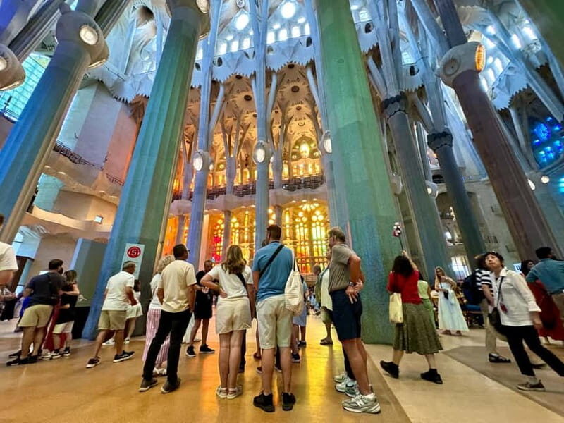 Barcelona: Sagrada Familia, La Pedrera & Cava Tasting Tour - Practical Details & Tips