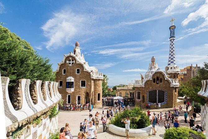 Barcelona: Skip-the-Line Gaudi's Park Guell Guided Tour - The Real Experience: What You’ll Actually Encounter