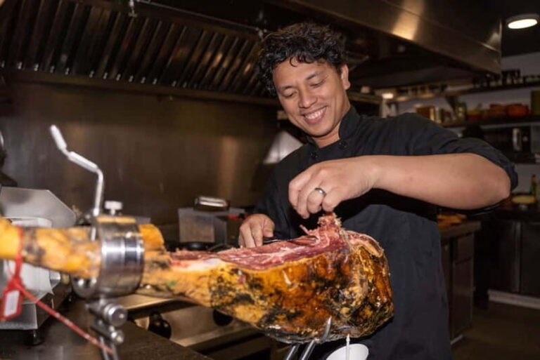 Barcelona: Tapas and Drinks Tour of Old Town - The Value for Money