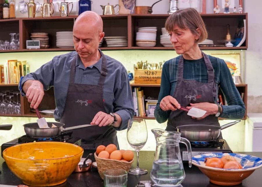 Barcelona: Tortilla de Patata Cooking Class & Unlimited Wine - The Practical Details