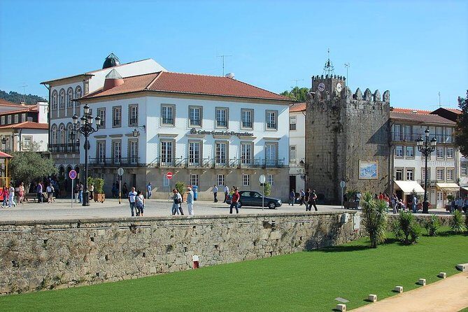 Barcelos, Ponte de Lima & Viana Private Tour (All Inclusive) - Who Is This Tour Best For?