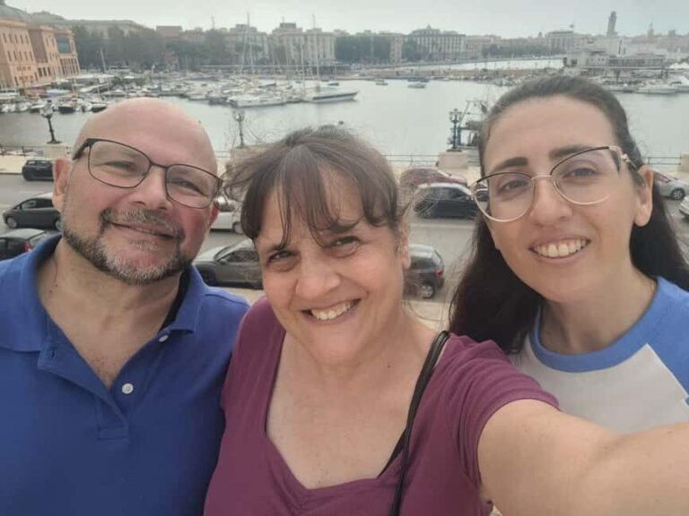 Bari: Private Walking Tour with a Local - Breaking Down the Experience