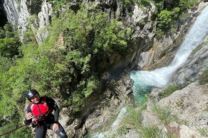 Basic & Extreme Canyoning on Cetina River with Free Photos/Videos - Group Size and Atmosphere