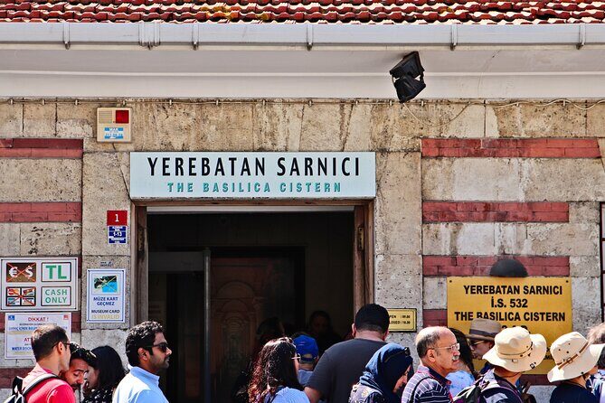 Basilica Cistern Small Group, Live Guide. w/Skip-the-Line Ticket - Inside the Basilica Cistern: What to Expect