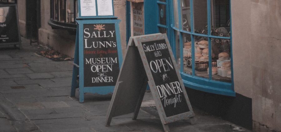 Bath : 2 Hour Historic Walking Tour With An App - Analyzing the Value