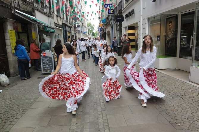 Bayonne Private Walking Tour With A Professional Guide - Practical Details That Matter