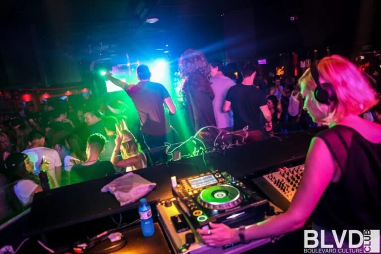 BCN Night Card- Best way to enjoy Barcelona's nightlife - What Is the BCN Night Card?