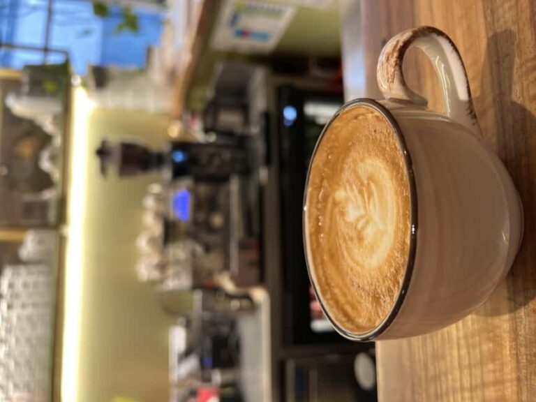 Become a Latte Art Master in the heart of Paris @ Terrah Coffee Shop - A Cozy, Intimate Atmosphere