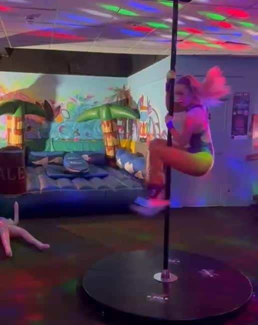 Belfast Pole Dancing Class in City Centre (Perfect for Hens) - The Value of Private Group Activities