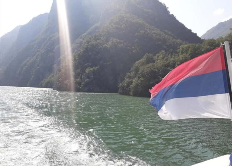 Belgrade: Guided Walking Tour - The Guide and the Experience