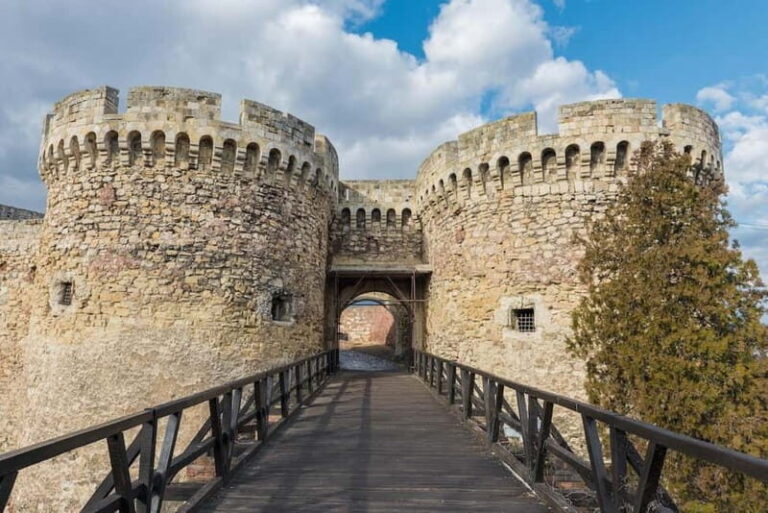 Belgrade: Private City Highlights Guided Walking Tour - Practical Details & Considerations