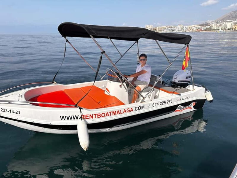 Benalmádena: Boat rentals without a license - The Itinerary and What You Might Experience