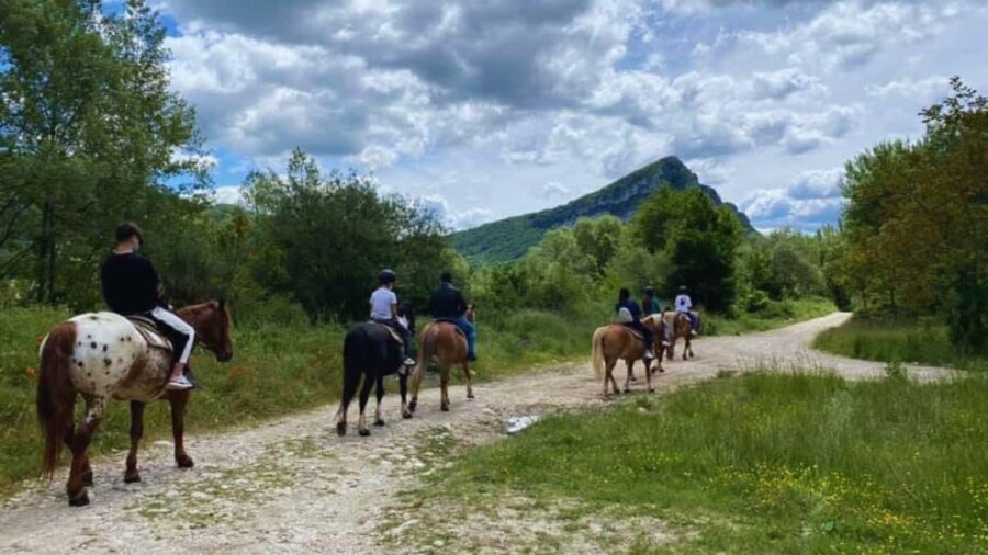 Benevento: Horseback Riding Tour with Aperitif - The scenic trail – what makes it special?