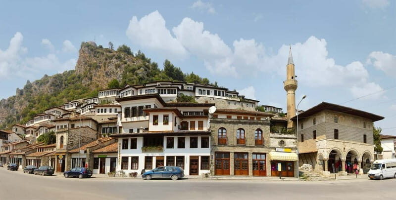 Berat Guided tour: what to see in 2 hours - The Practical Details