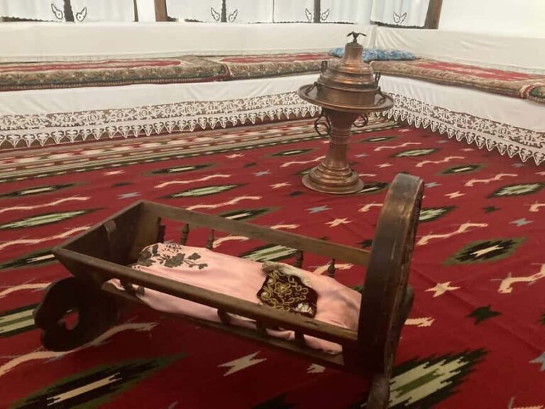 Berat Unveiled: A Stroll Through Time and Natural Beauty - Practical Details and Tips