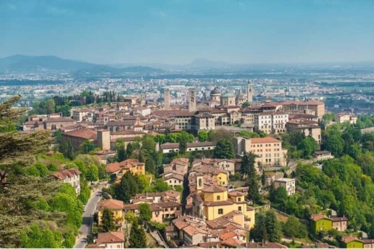 Bergamo : Highlights Private Walking Tour - The Experience and Group Dynamics
