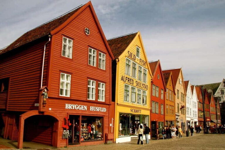 Bergen: A Scenic Adventure Awaits - In-Depth Look at Each Stop