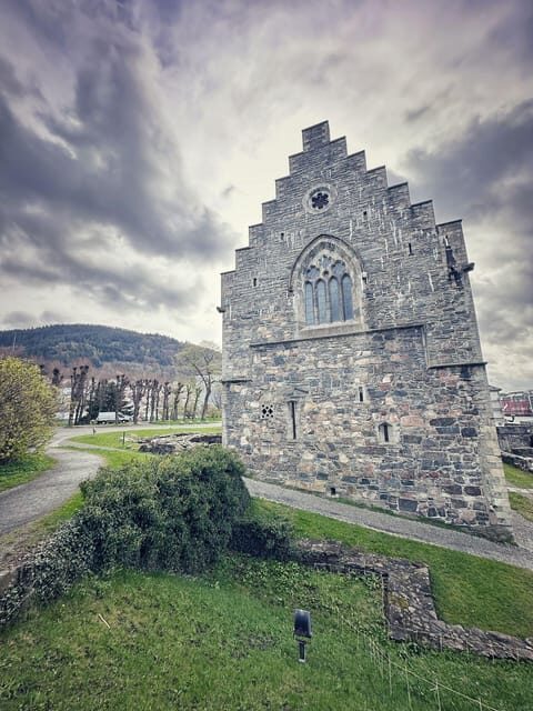 Bergen's Twilight Magic: An Evening Adventure - Exploring the Tour Itself: What to Expect