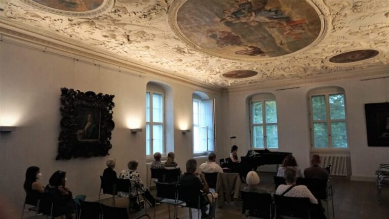 Berlin: Classical concerts in the Köpenick Palace - Aurorasaal - What to Expect During the Concert