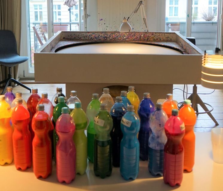 Berlin: Create Your Own Spin Painting at Jans Echternacht - The Value of the Experience